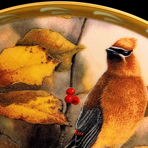 "Among the Berries" Catherine McClung Lenox Plate - Picture 3 of 7